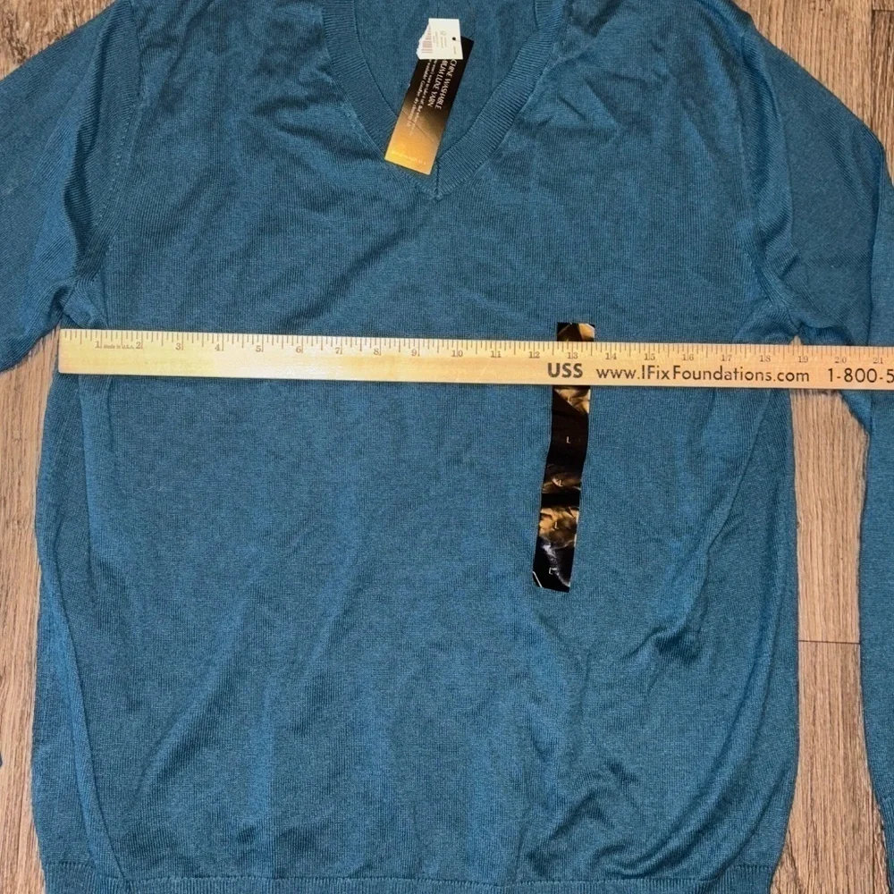 NWT Banana Republic size large premium luxe yarn sweater